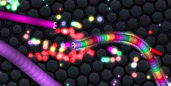 you-can-have-much-more-fun-in-a-slither-io-hacked-server